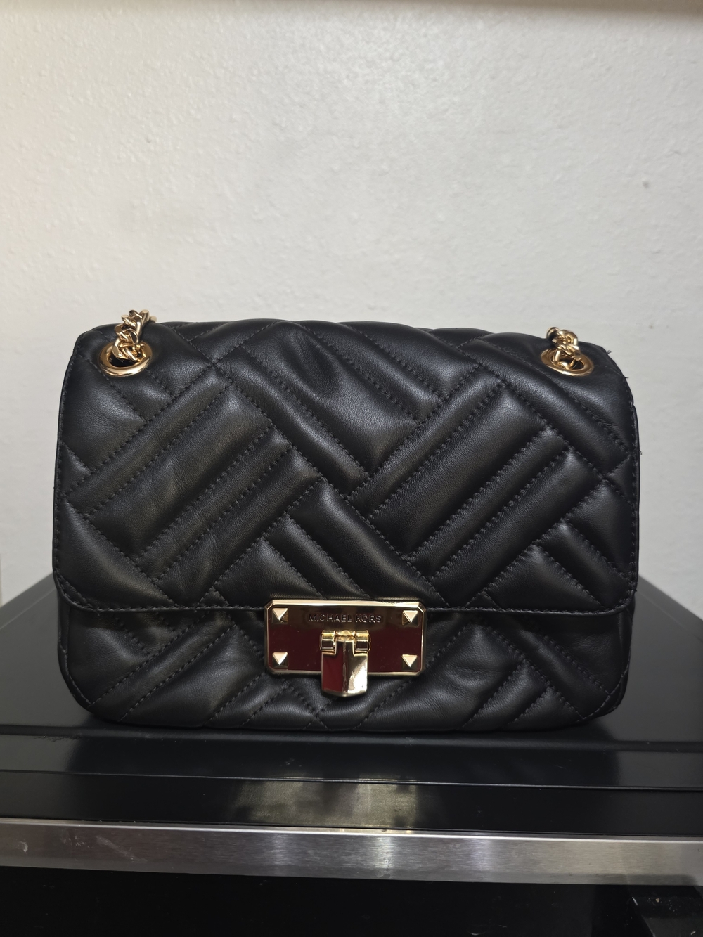 Michael Kors Peyton Leather medium shoulder bag